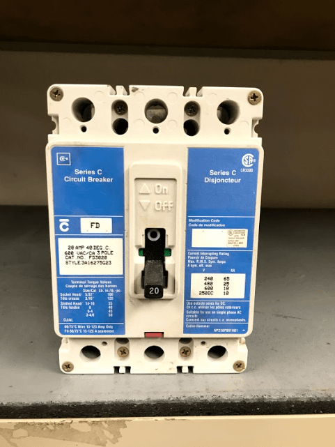 Cutler Hammer Breaker - CIRCUIT BREAKERS