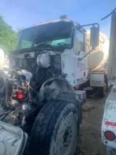 2007 MACK CV713 CONCRETE MIXER TRUCK - NO TITLE AVAILABLE - HYDRO EXCAVATOR TRUCKS