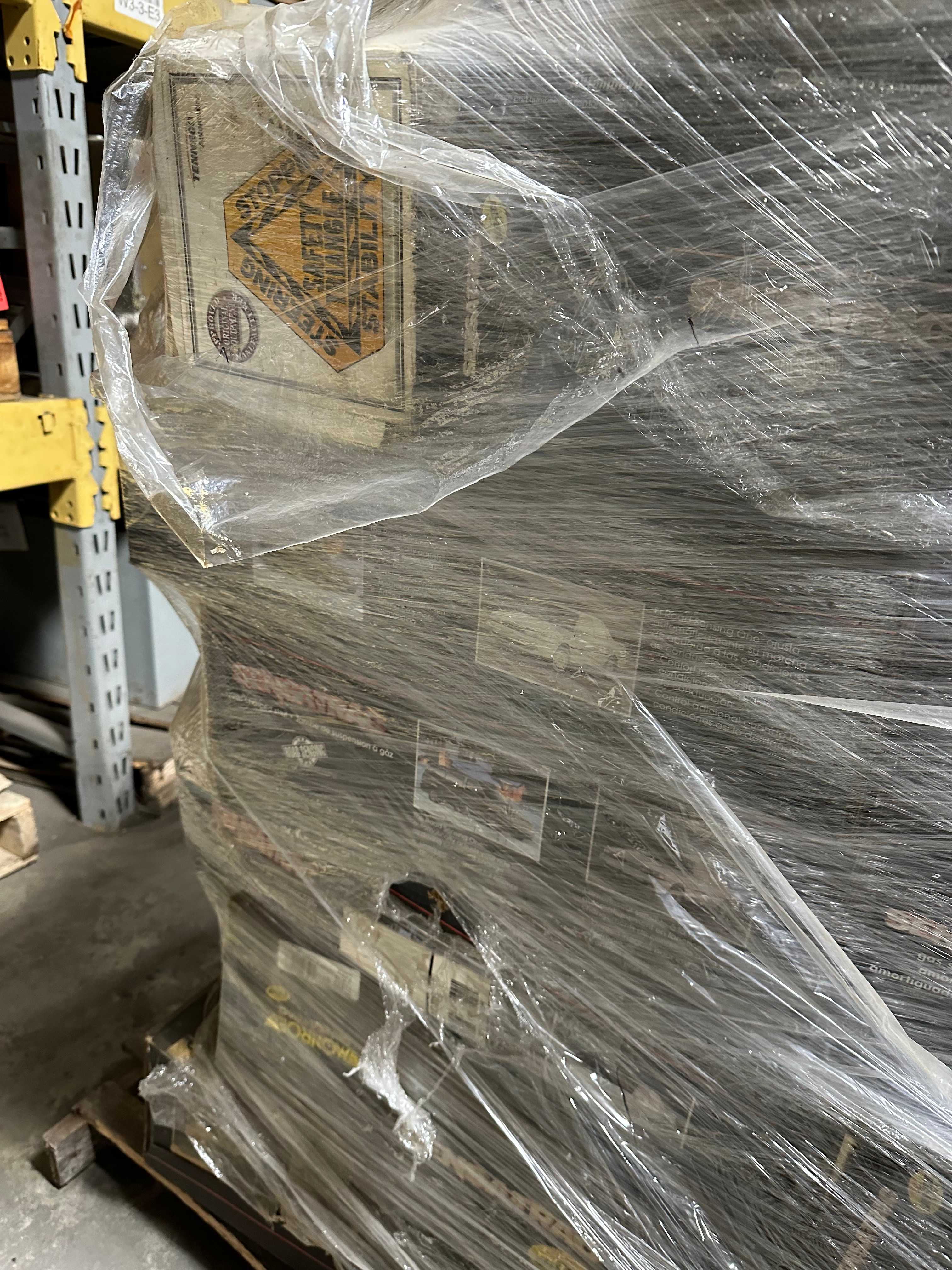 Pallet of Monroe and Tennaco Automotive Shocks - QTY 35 - INDUSTRIAL PARTS