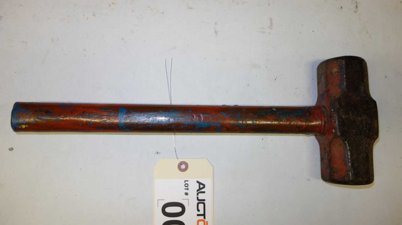 LOT OF 2 SLEDGEHAMMERS - HAND TOOLS