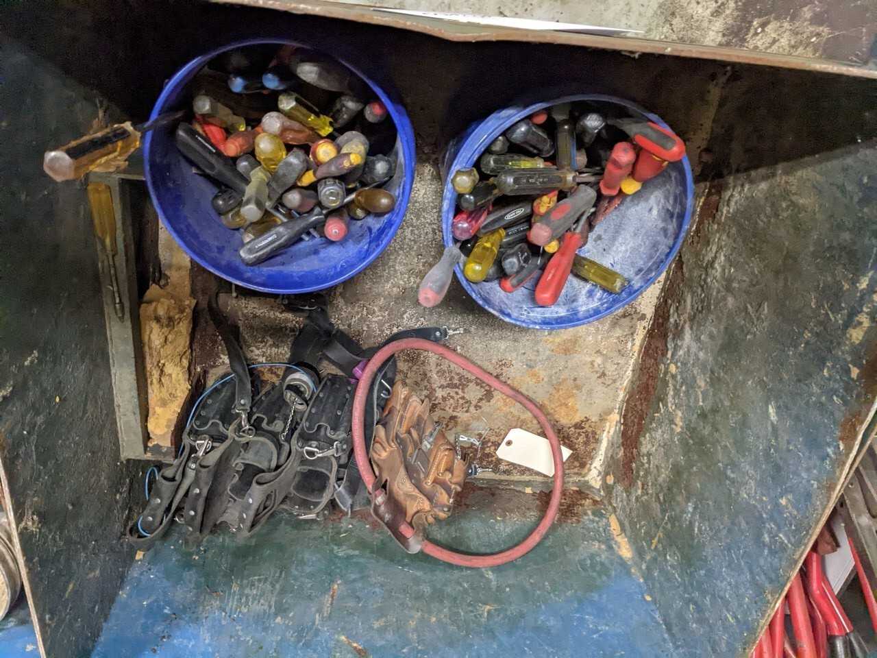 LOT OF ASSORTED TOOLS, SCREWDRIVERS NO TOOL BAGS - HAND TOOLS