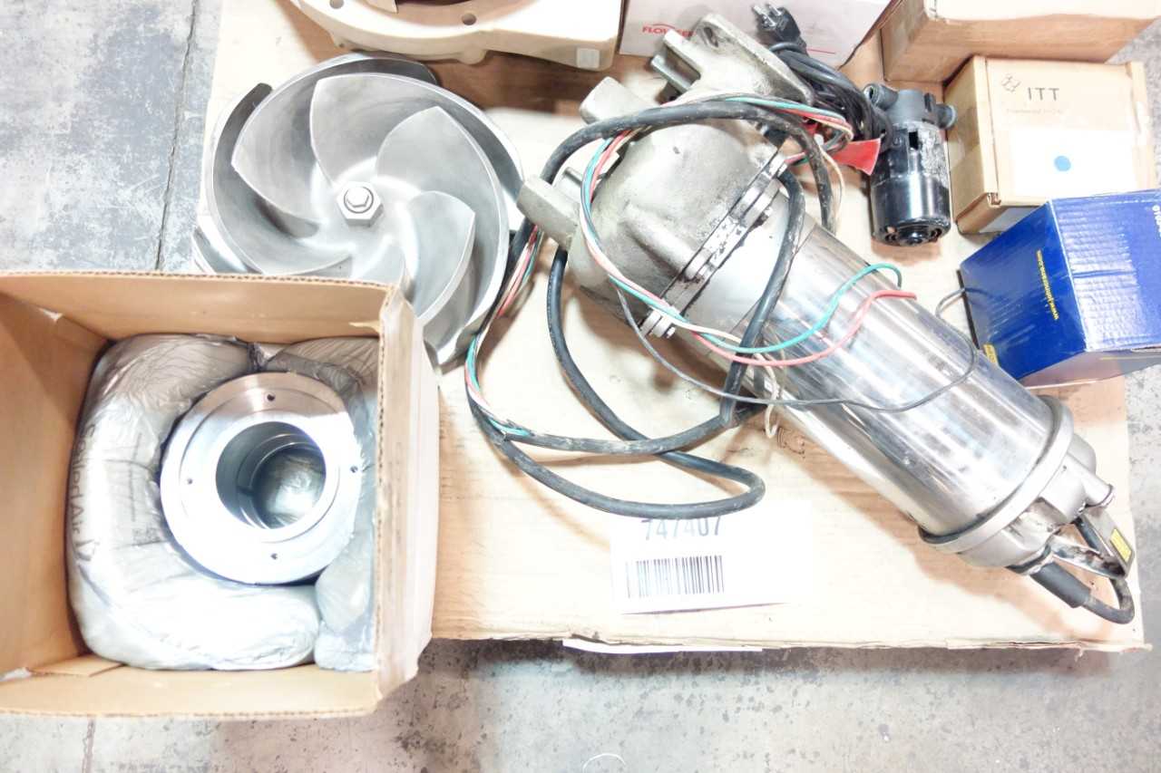 1 PALLET OF ASSORTED PUMP PARTS & ACCESSORIES, PUMPS- FLOWSERVE, DAYTON, JOHN CRANE, GOULDS - PUMPS