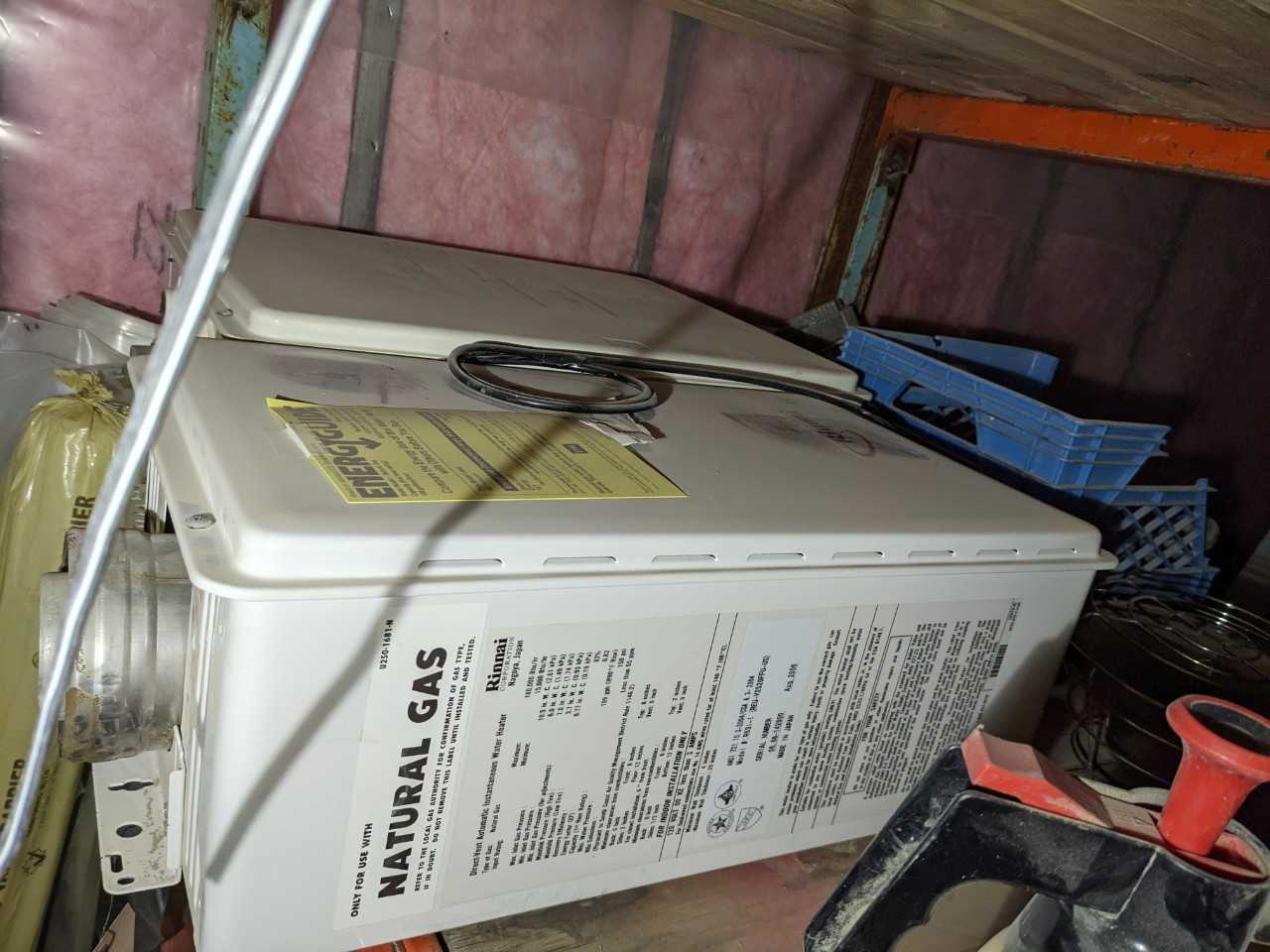 Lot of 2 Instantaneous water heaters (Parts Only) - HVAC EQUIPMENT