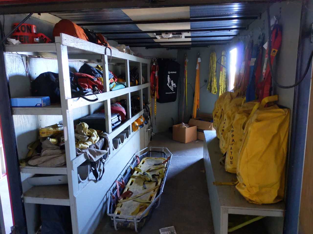 Emergency Rescue trailer fully equipped - MISCELLANEOUS