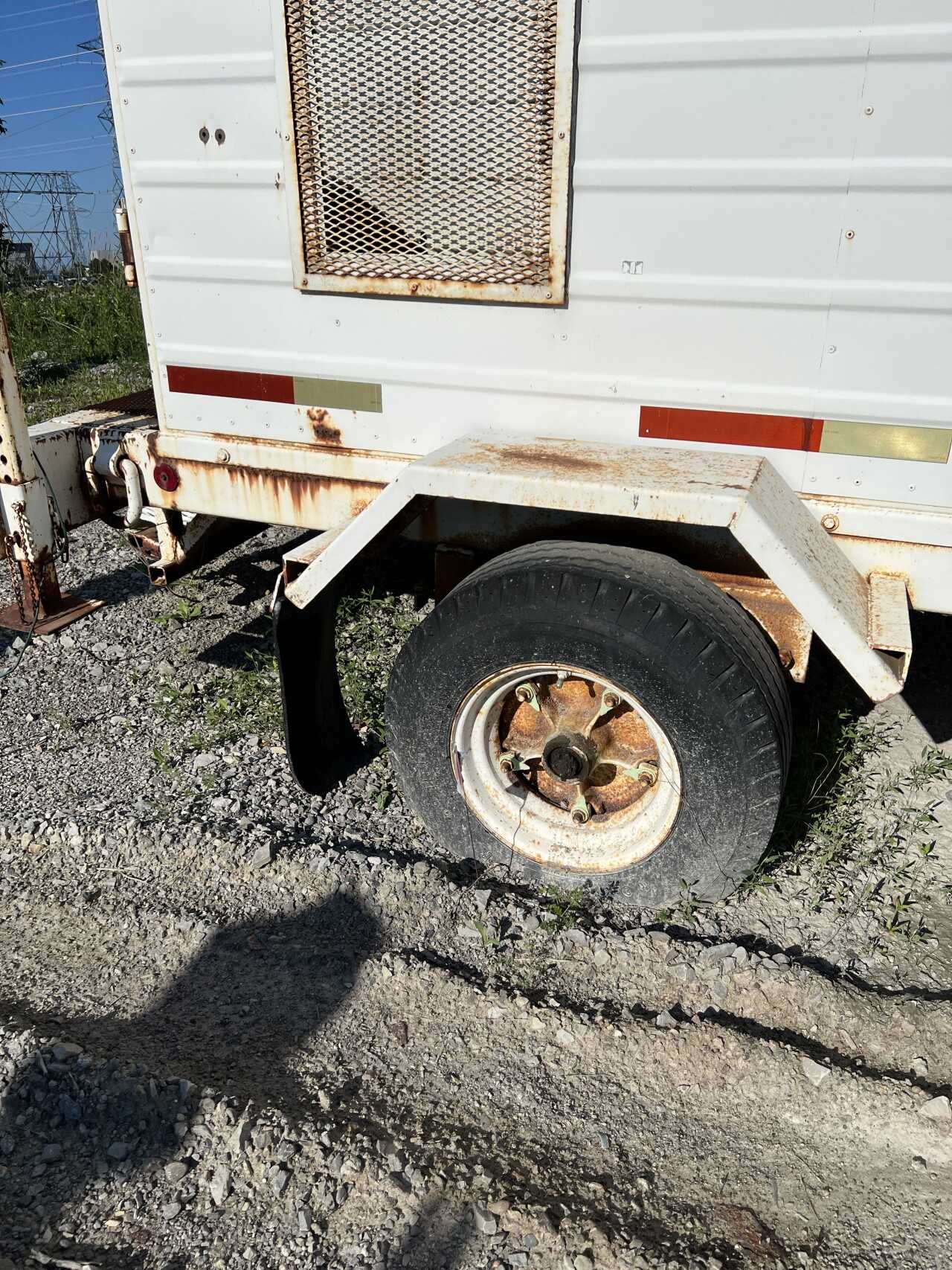 Compressor Trailer with CompAir Kellogg model B452BO - TRAILERS