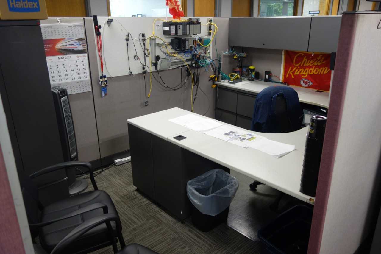 Assorted office cubicles with desks, cabinets, chairs (DELAYED REMOVAL) - PLANT & FACILITY