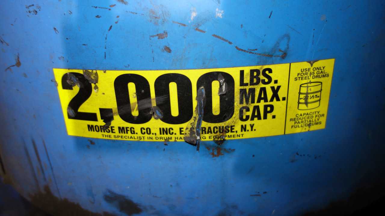 MORSE 55 GAL DRUM FORKLIFT ATTACHMENT - LIFTING ATTACHMENTS
