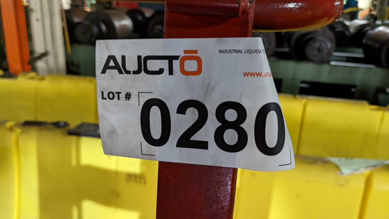 Lot of 3 lift table 4 wheel dolly - MATERIAL HANDLING
