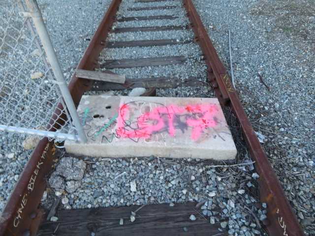 Steel Rail Road Tracks, 112 RE Canted, Approx. 1260' - MISCELLANEOUS