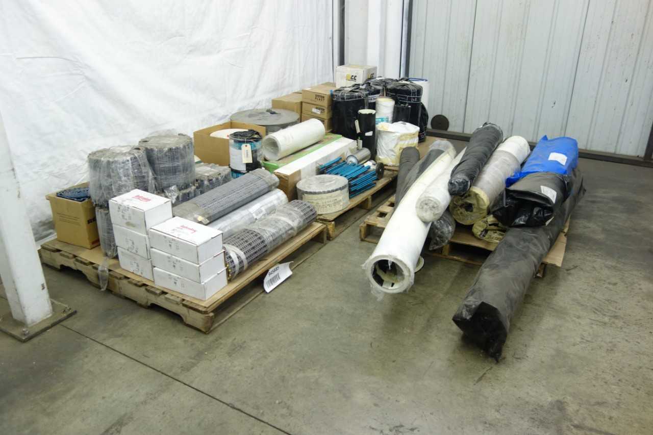 4 PALLETS OF ASSORTED CONVEYOR PARTS AND ACCESSORIES - CONVEYORS