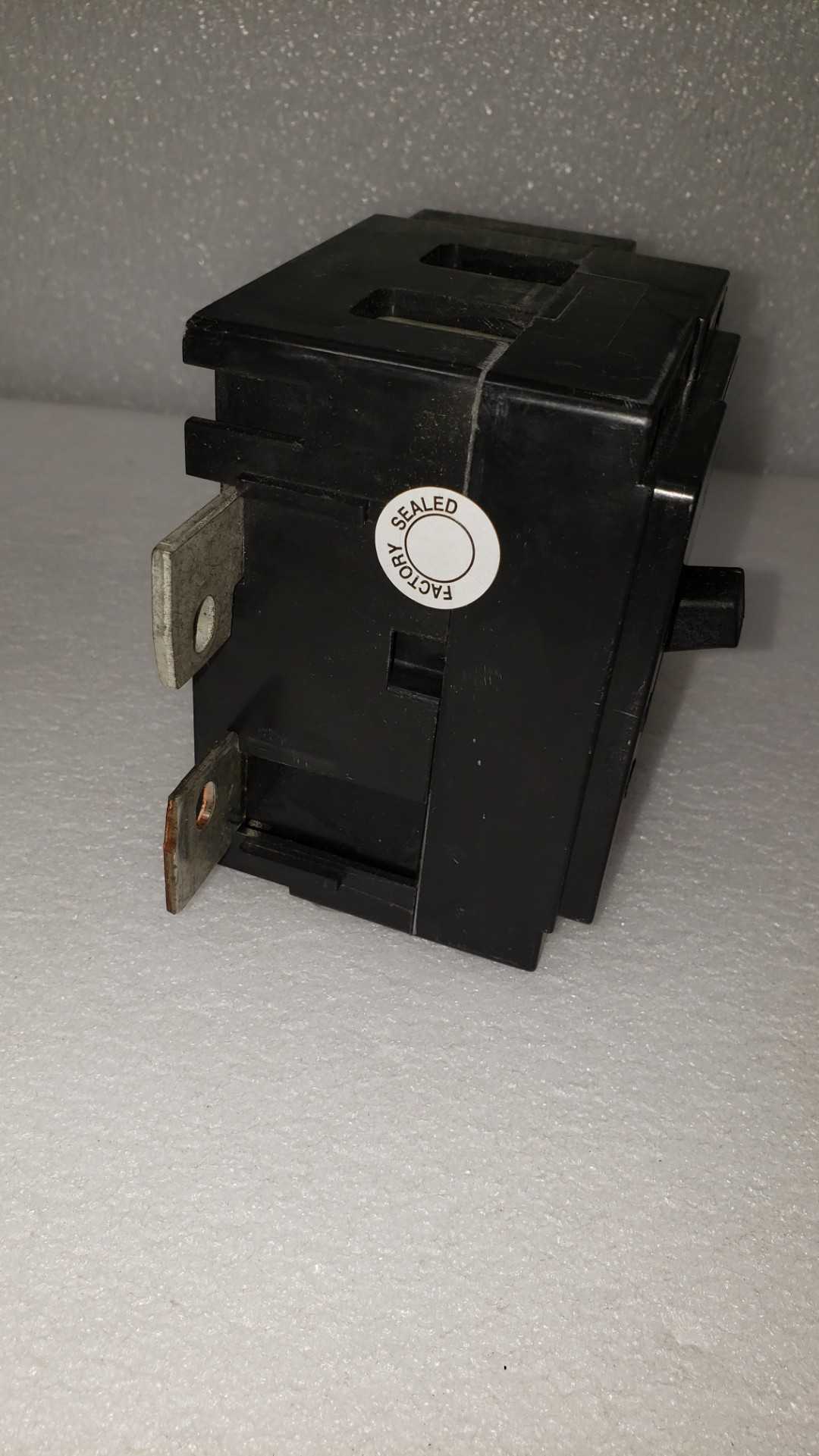 Eaton/Cutler Hammer breakers - CIRCUIT BREAKERS