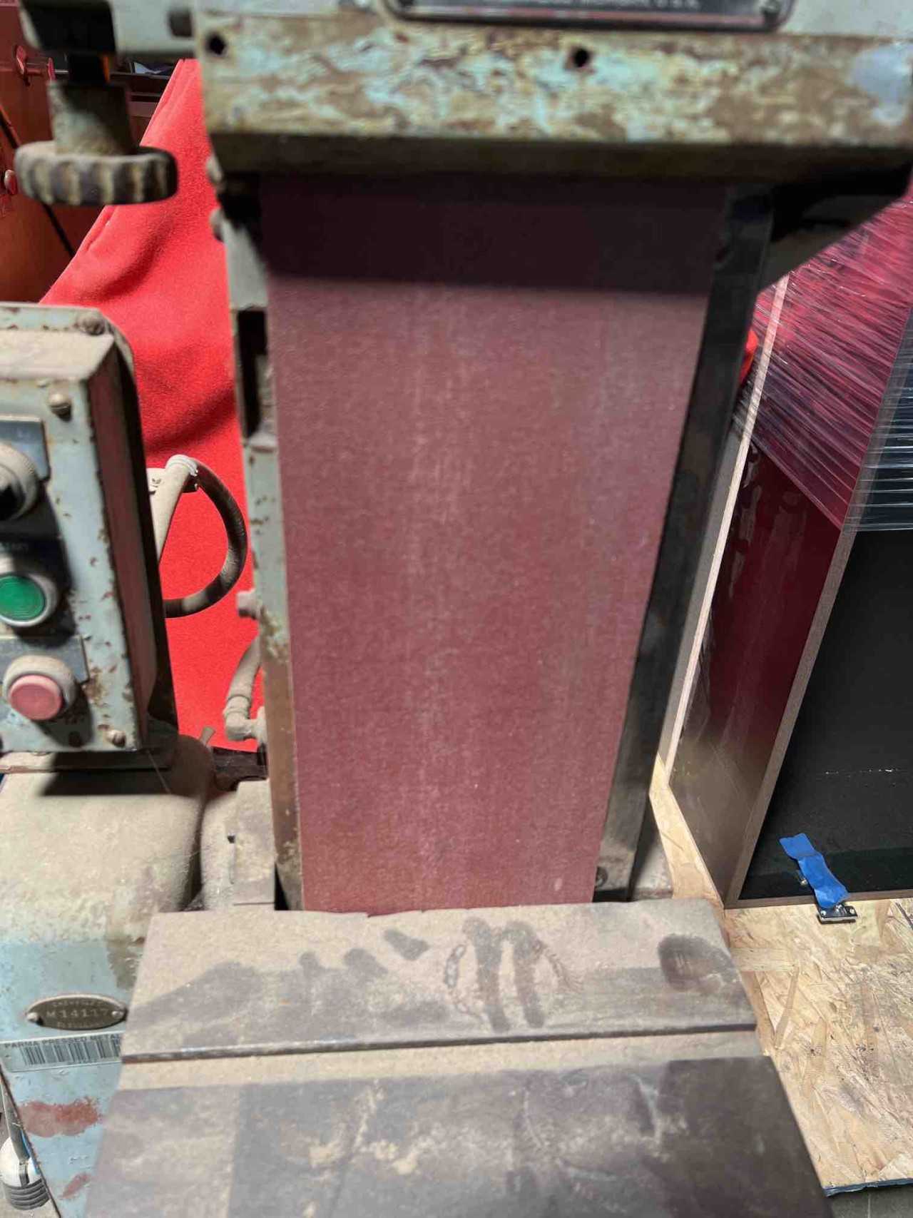 Hammond Abrasive Belt Grinder - GRINDING MACHINES