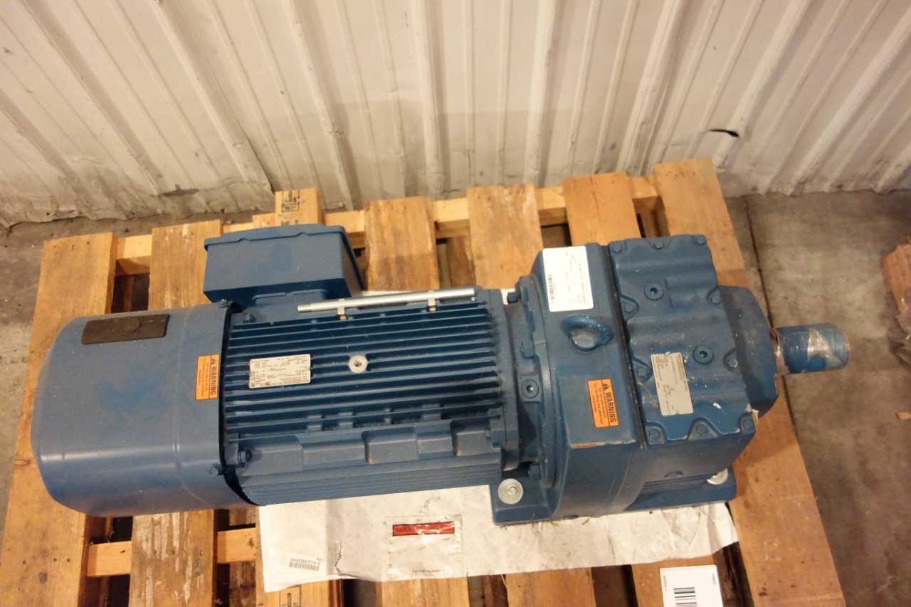 SEW-EURODRIVE GEARBOX MOTOR - GEAR REDUCERS