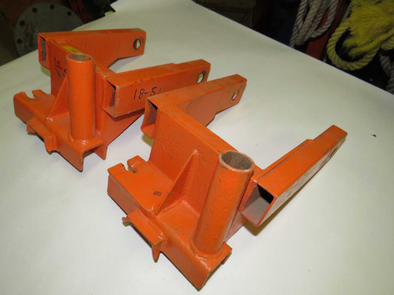 LOT OF 2 FLEXIBLE PIPE ADAPTER FRAMES - TRAILER MOUNTED EQUIPMENT