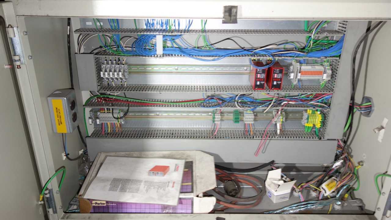 VOITH SULZER CONVEYOR CONTROL PANEL W/ SIEMENS IC200 - AUTOMATION & CONTROLS