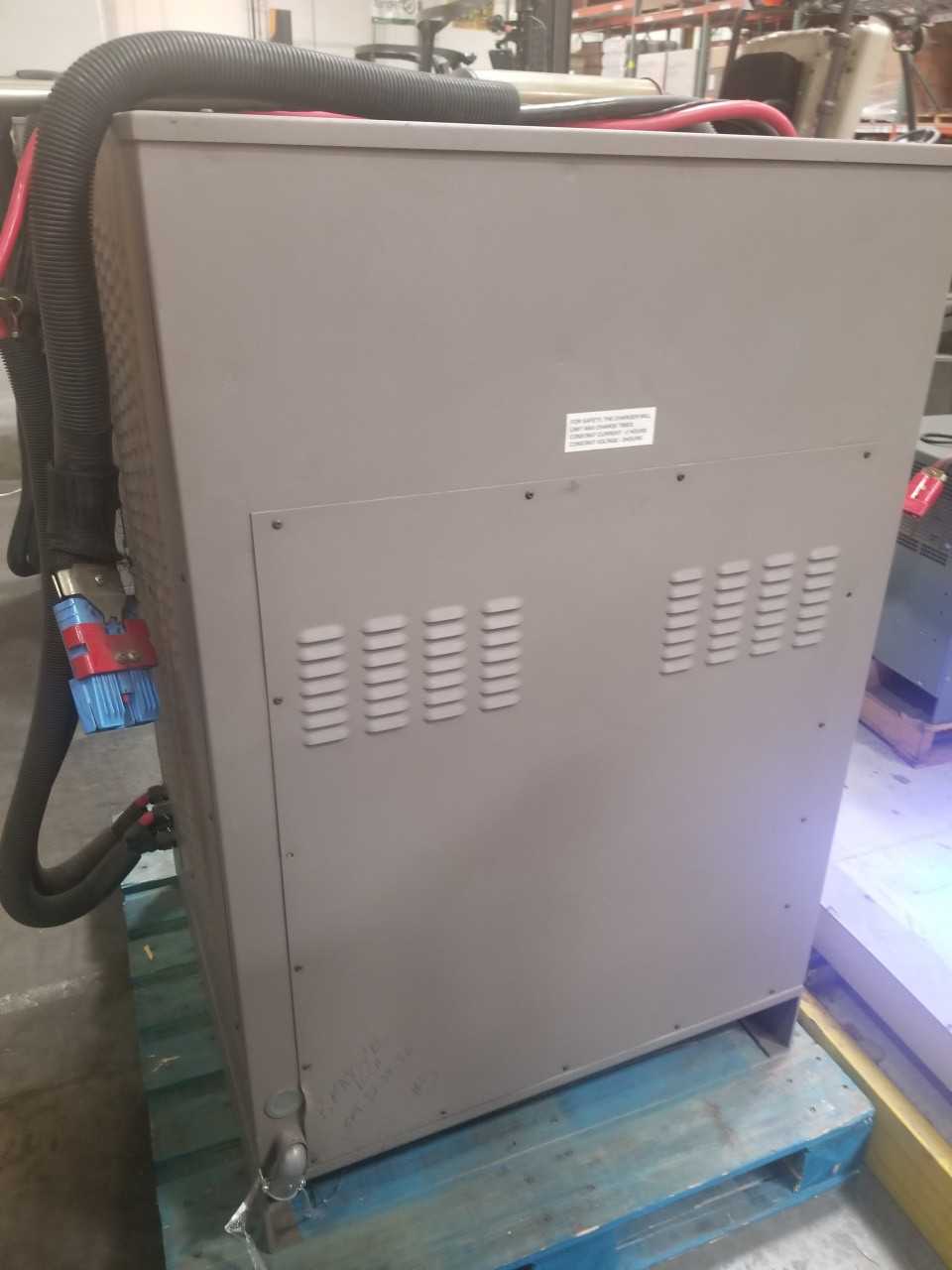 2007 Aker Wade Twinmax 20 charger, Livermore, CA - MATERIAL HANDLING