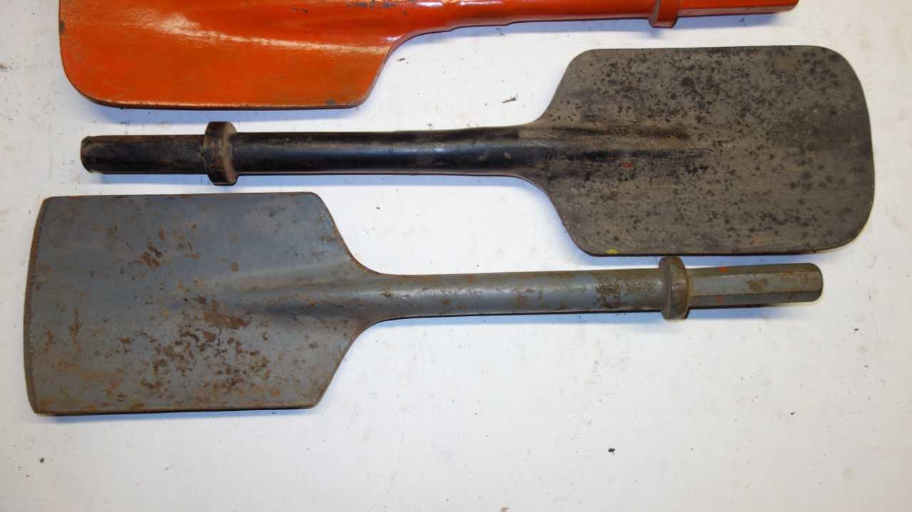 LOT OF 5 ASSORTED JACK HAMMER SPADES - ELECTRIC POWER TOOLS