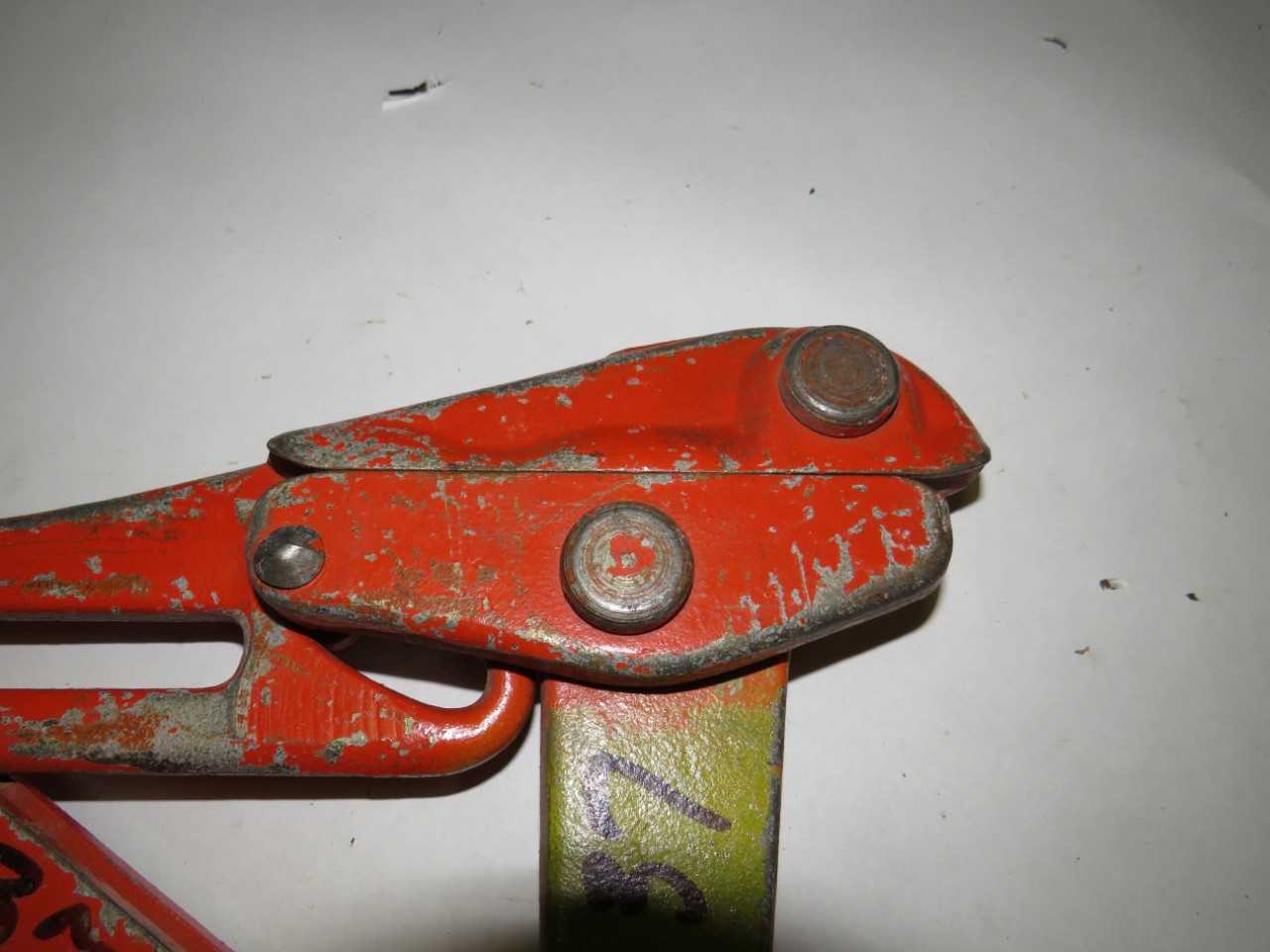 LOT OF 2 KLEIN 1656-40 8000 LBS MAX LOAD BULLDOG WIRE PULLING GRIP - ELECTRIC POWER TOOLS