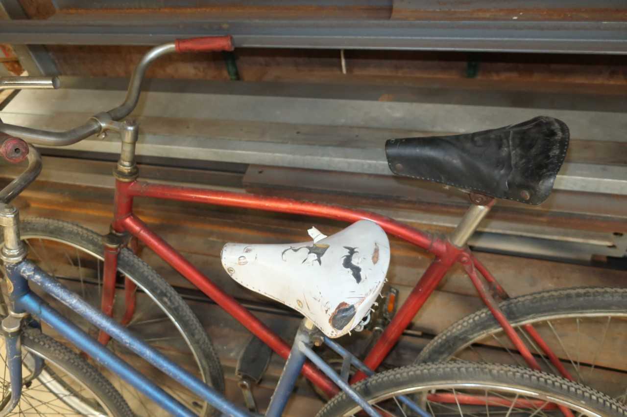 LOT OF 2 ASSORTED BICYCLES, SUPERCYCLE - MISCELLANEOUS