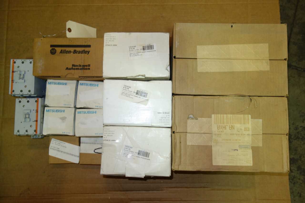LOT OF 14 ASSORTED AC CONTACTORS, ALLEN BRADLEY, SIEMENS, CUTLER HAMMER - CONTACTORS