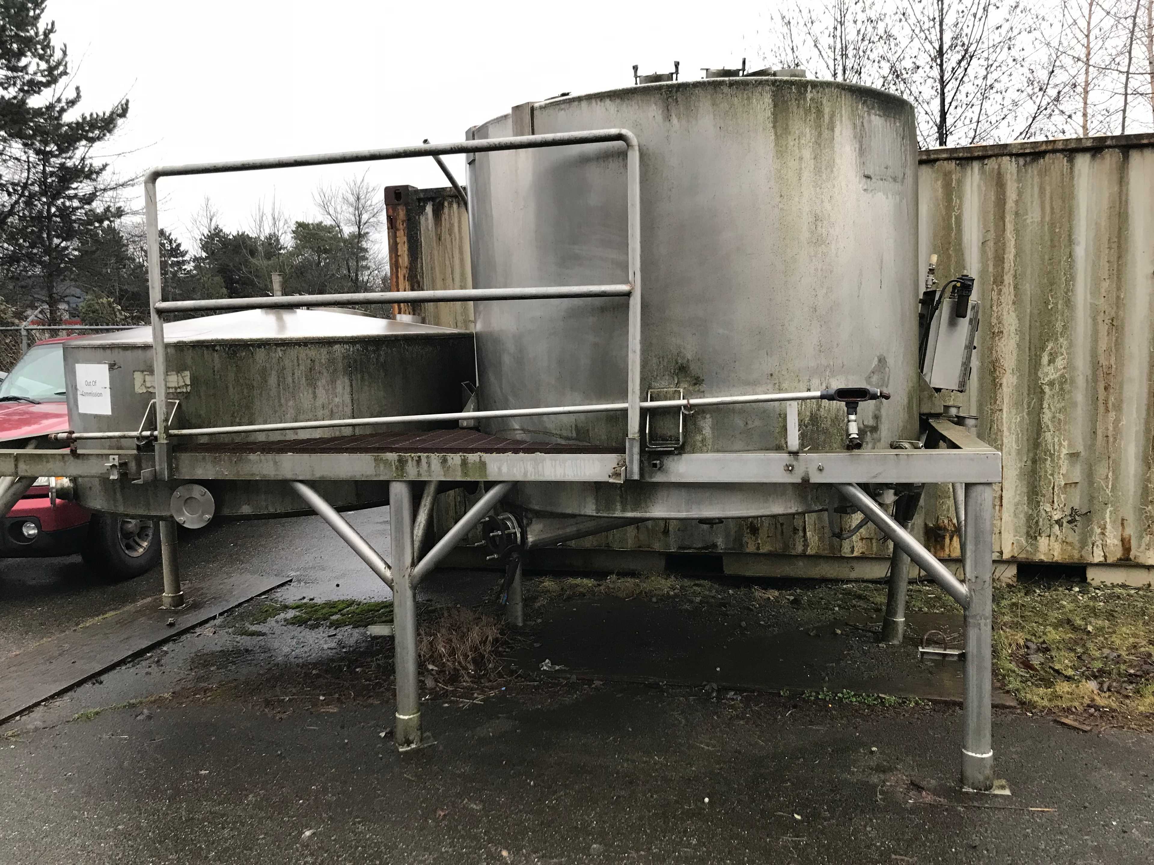 Lot of 2 Stainless Steel Tanks - PROCESS EQUIPMENT
