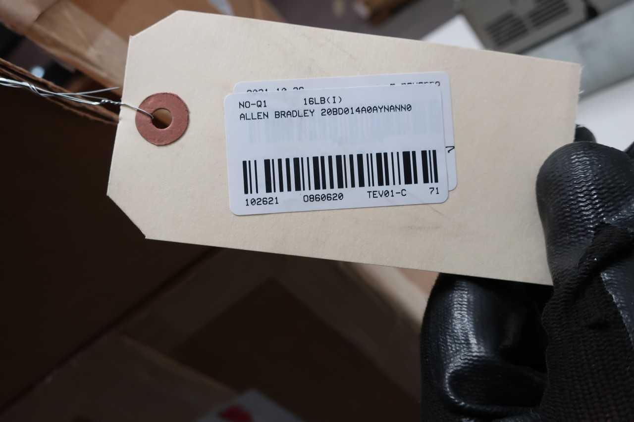 ALLEN BRADLEY 20B D 014 A0AYNANN0 POWERFLEX 700 AC DRIVE 10HP - MOTOR DRIVES