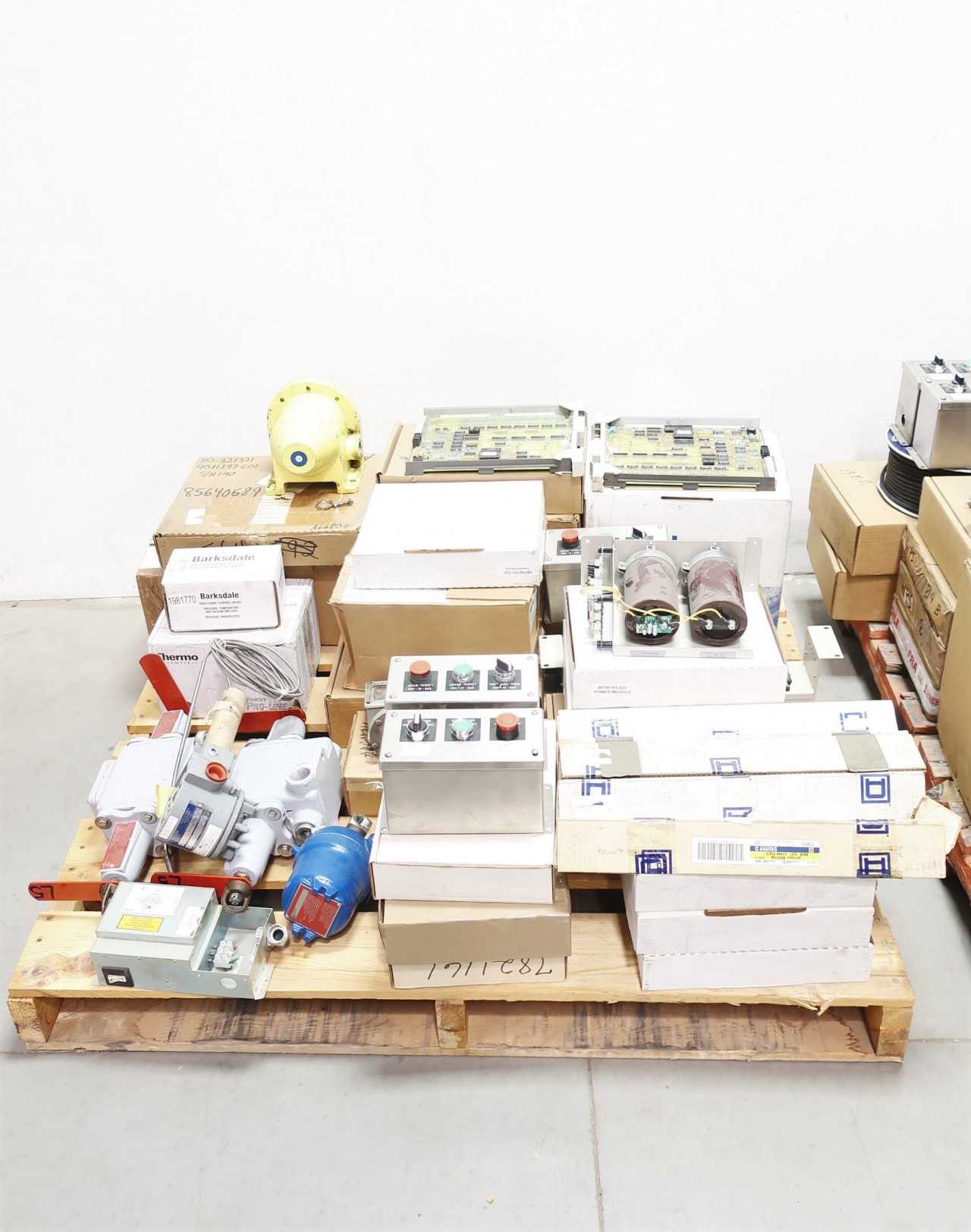 2 PALLETS OF ASSORTED AUTOMATION AND CONTROLS - INDUSTRIAL PARTS