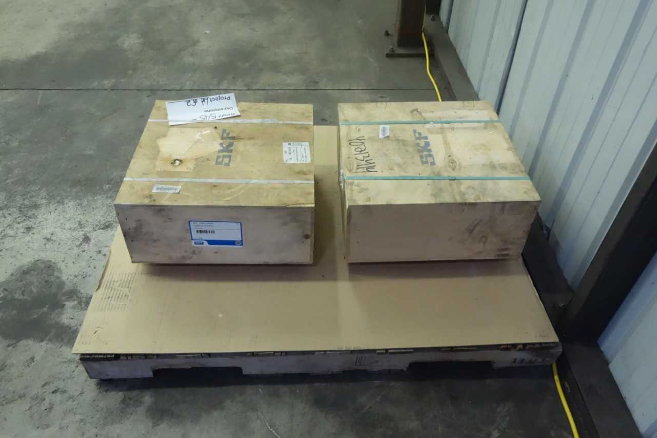 LOT OF 2 SKF 23248 CC/C3W502 ROLLER BEARINGS - BEARINGS