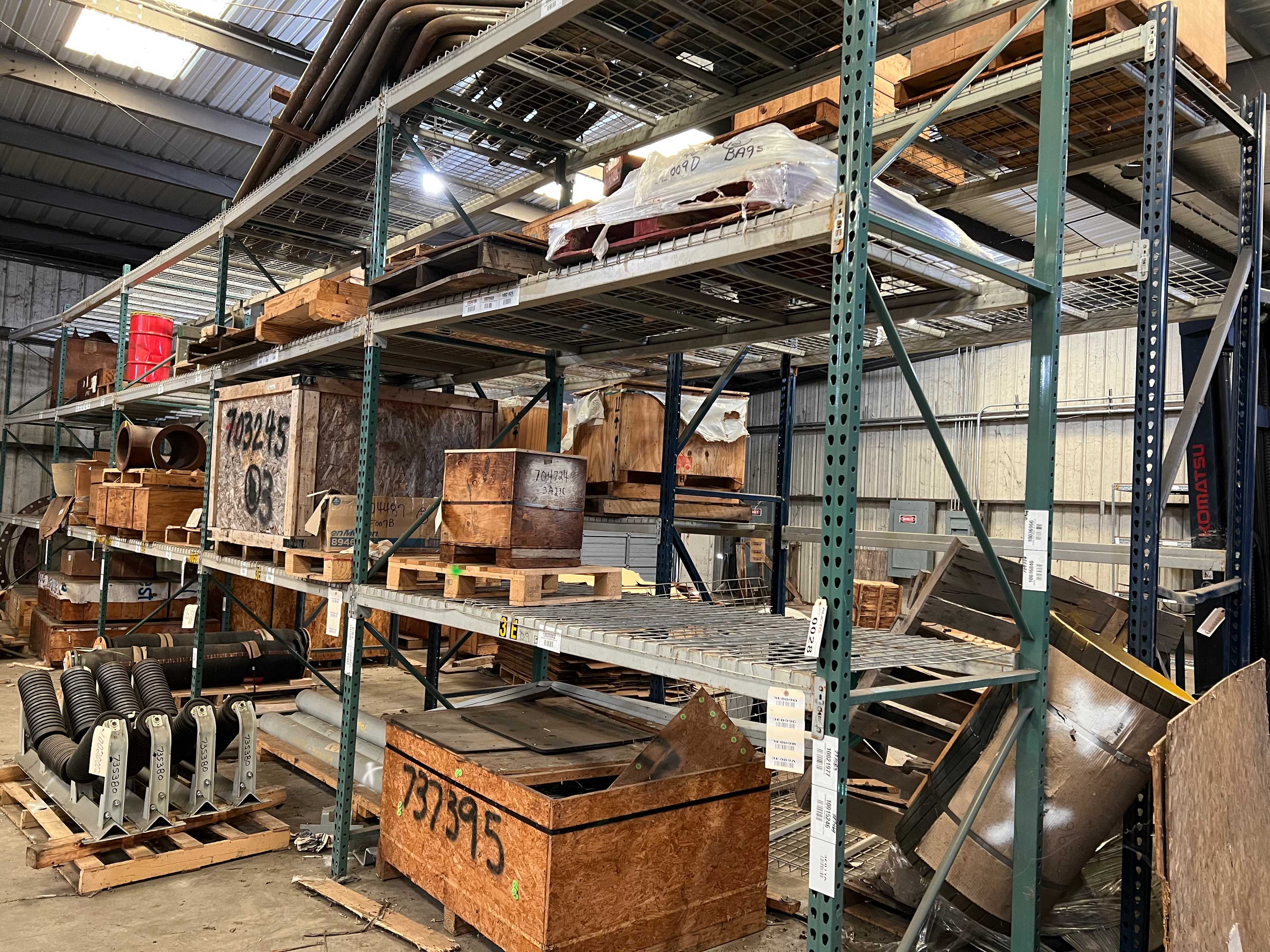 CONTENTS OF RACKING (RACKING NOT INCLUDED) - PALLET RACKING