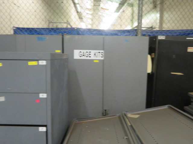 6 Drawer Cabinet and other cabinets, (lot) - MISCELLANEOUS