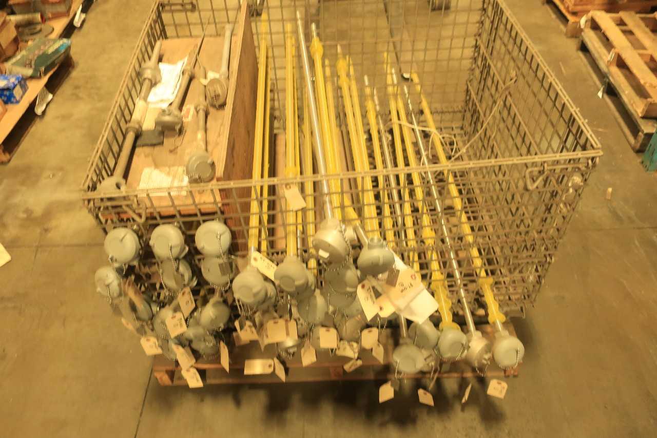 LOT OF ASSORTED THERMOCOUPLERS - HAND TOOLS