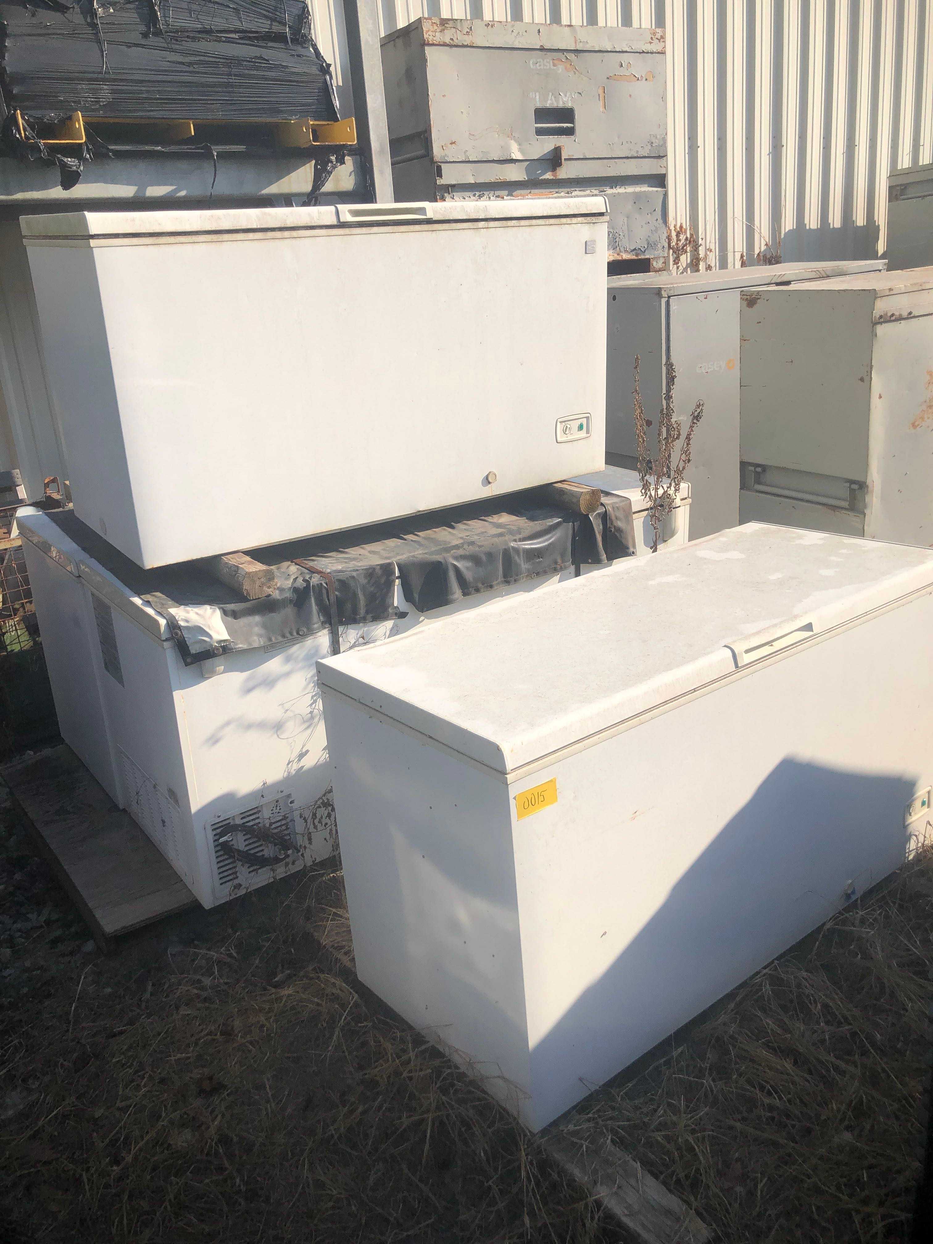 BULK LOT OF DEEP FREEZERS QTY 4 BULK LOT OF DEEP FREEZERS QTY 4
