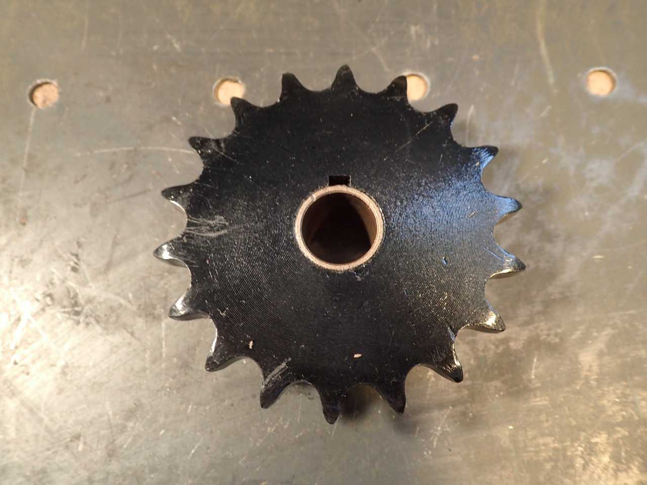 Martin 40B18 #40 Steel Chain Sprocket: 18-Tooth, 5/8" Bronze Bushing Sleeve, NOS - SPROCKET