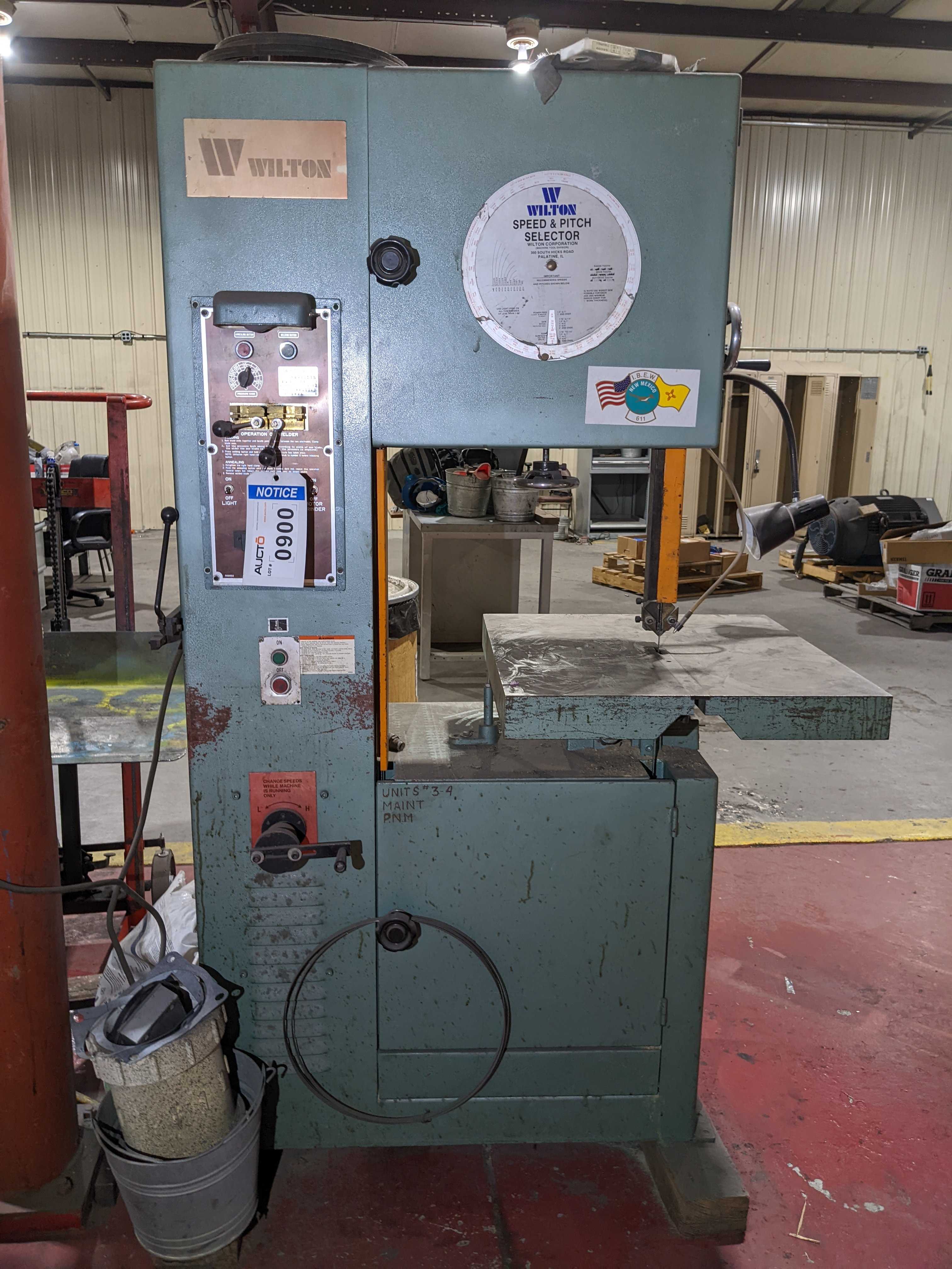 VERTICAL BANDSAW - WELDING EQUIPMENT