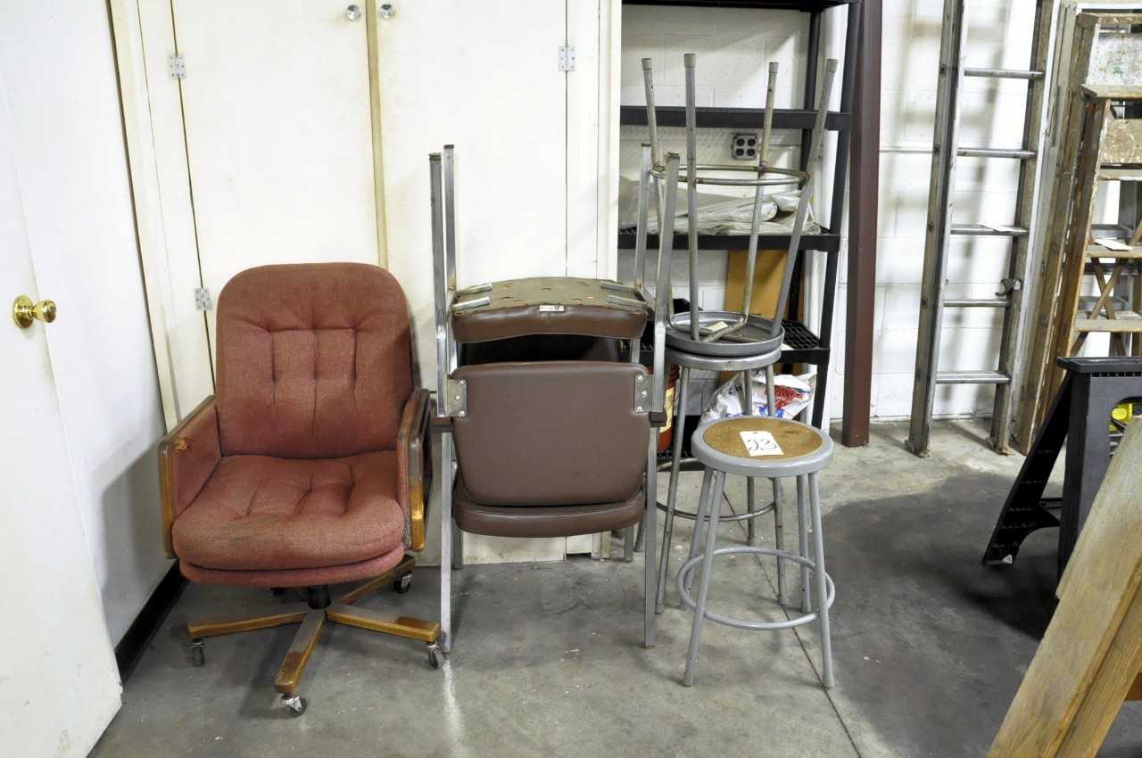 Lot-Chairs and Stools - PLANT & FACILITY