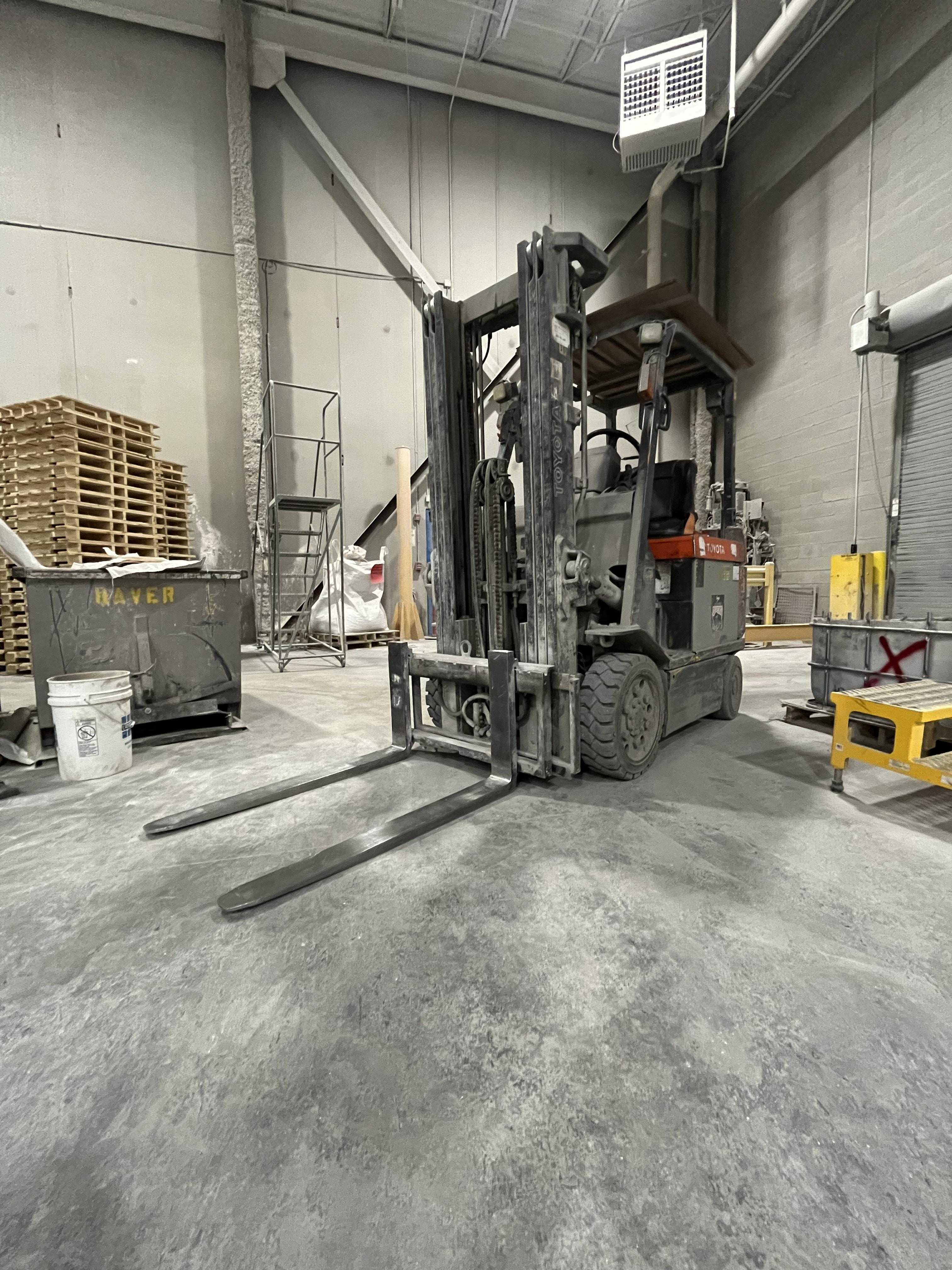 2002 Toyota 7FBCU20 Sitdown Forklift - FORKLIFTS