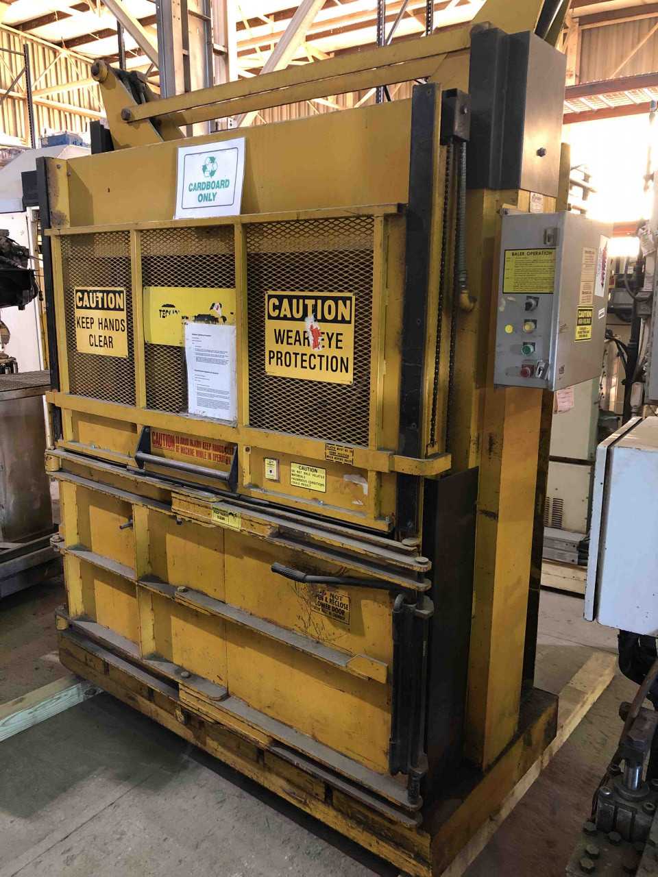 GPI Baler M60MD Cardboard Crusher Baler - BALERS
