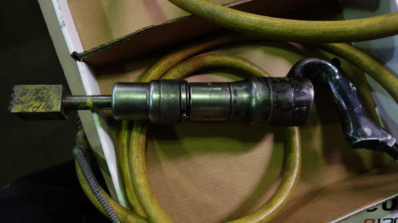 INGERSOLL RAND PNEUMATIC HAMMER DRILL - PNEUMATIC POWER TOOL
