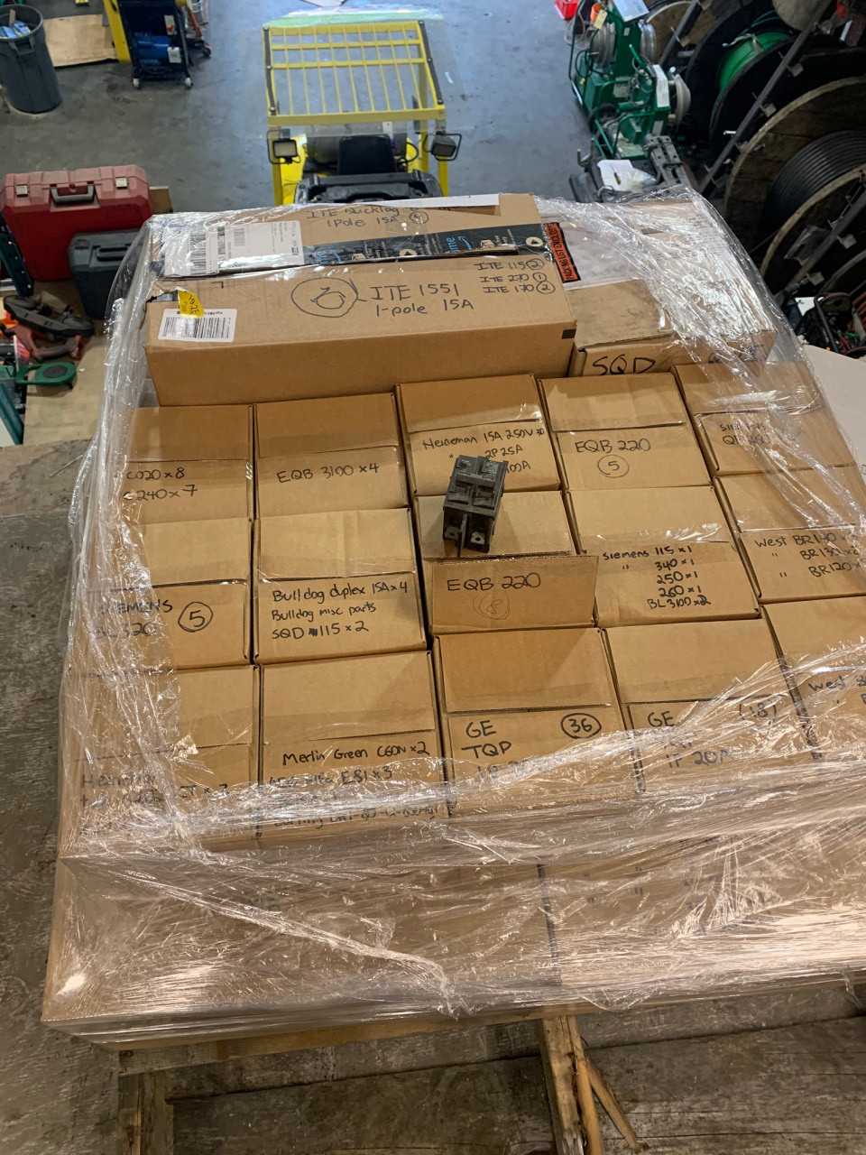 Assorted Pallet of Circuit Breakers - CIRCUIT BREAKERS