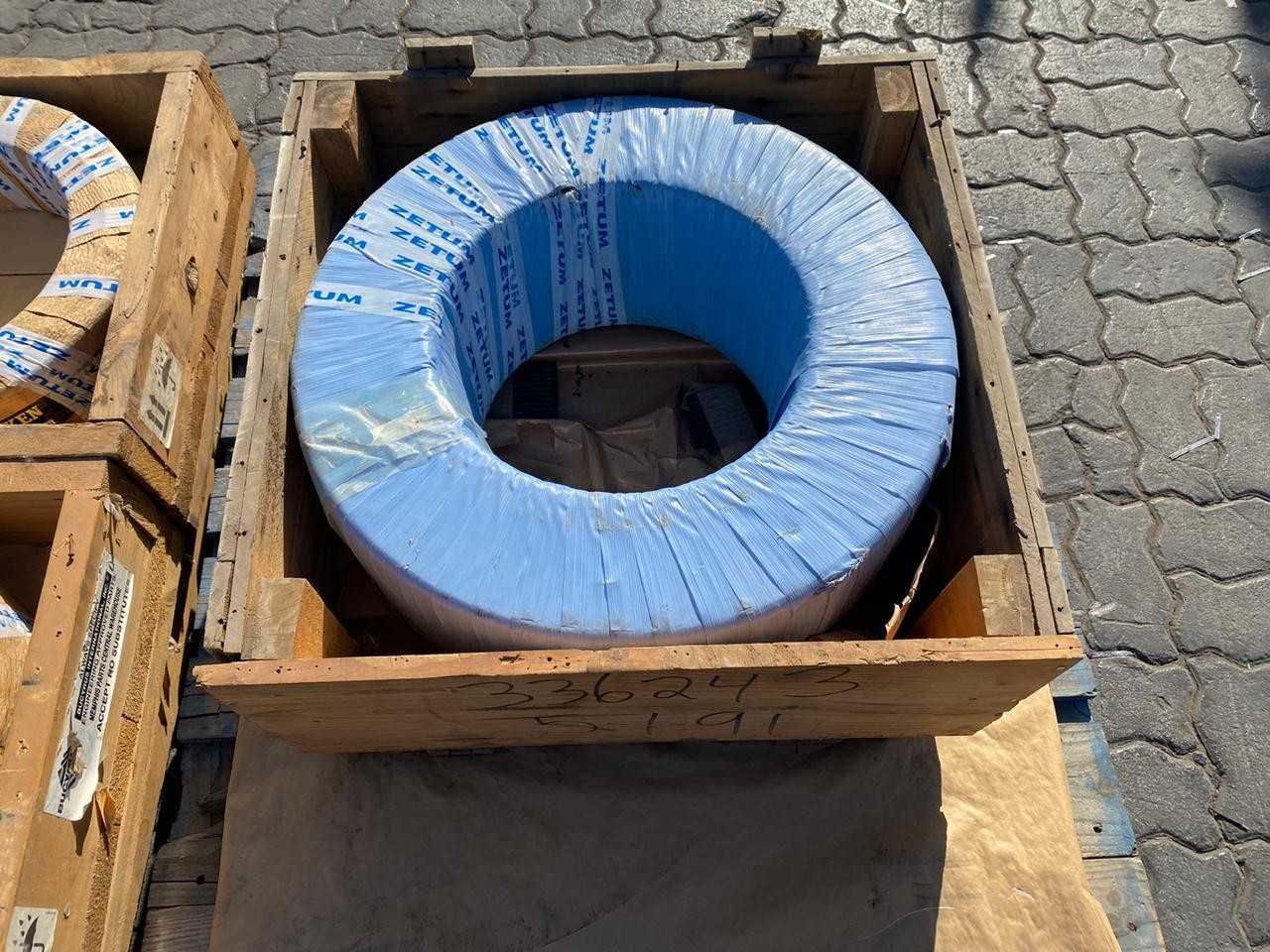 2 PALLETS OF ASSORTED BEARINGS - BEARINGS
