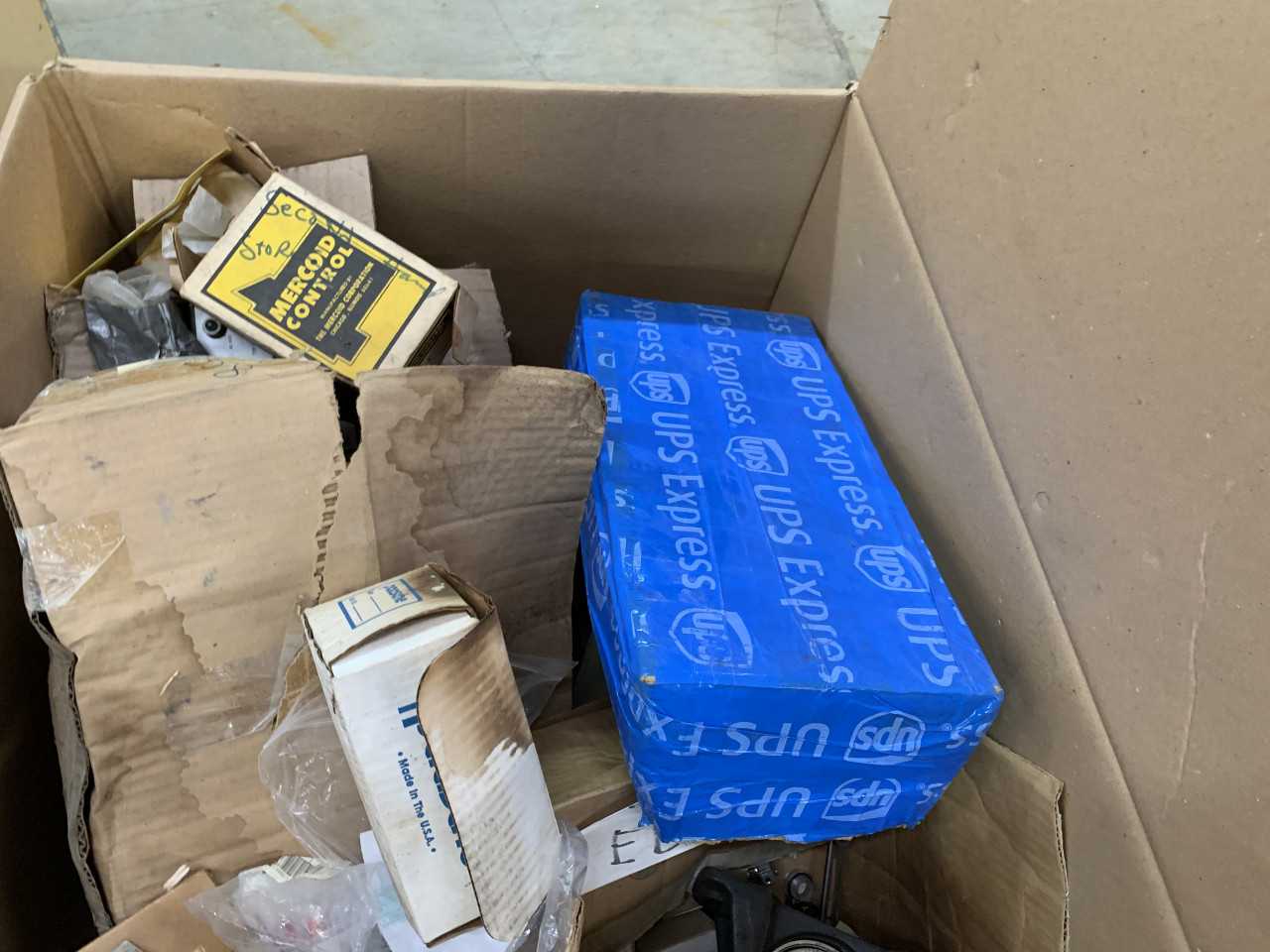 LARGE CRATE OF ELECTRICAL AUTOMATION EQUIPMENT PARTS - ELECTRICAL COMPONENTS