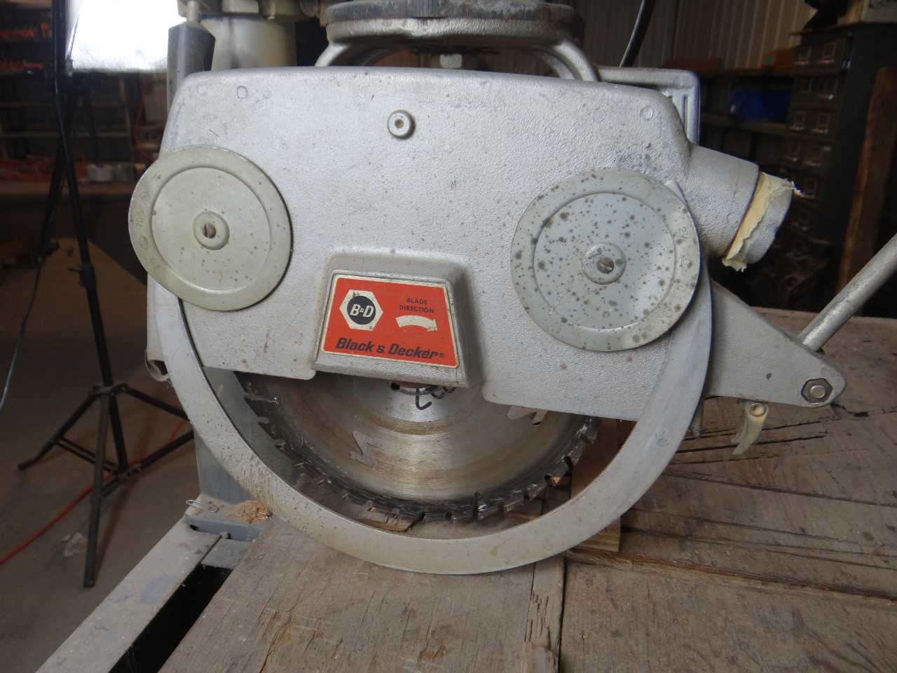 RADIAL ARM SAW 10" DEWALT / BLACK & DECKER 3PH - ELECTRIC POWER TOOLS