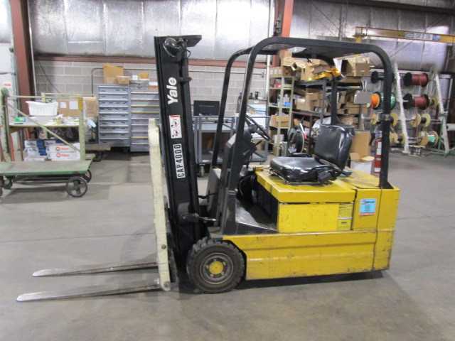 1989 Yale ERP040TDN36SE077 Forklift - FORKLIFTS