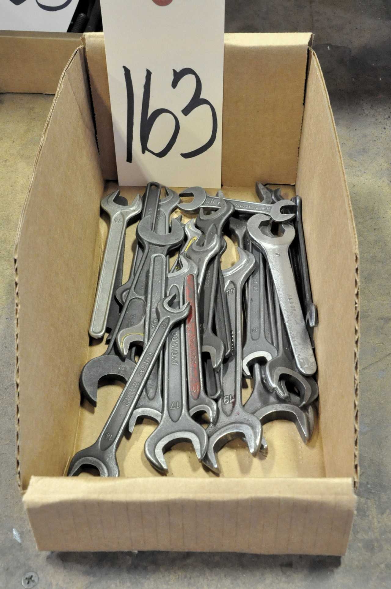 Lot-Machine Wrenches in (1) Box - HAND TOOLS