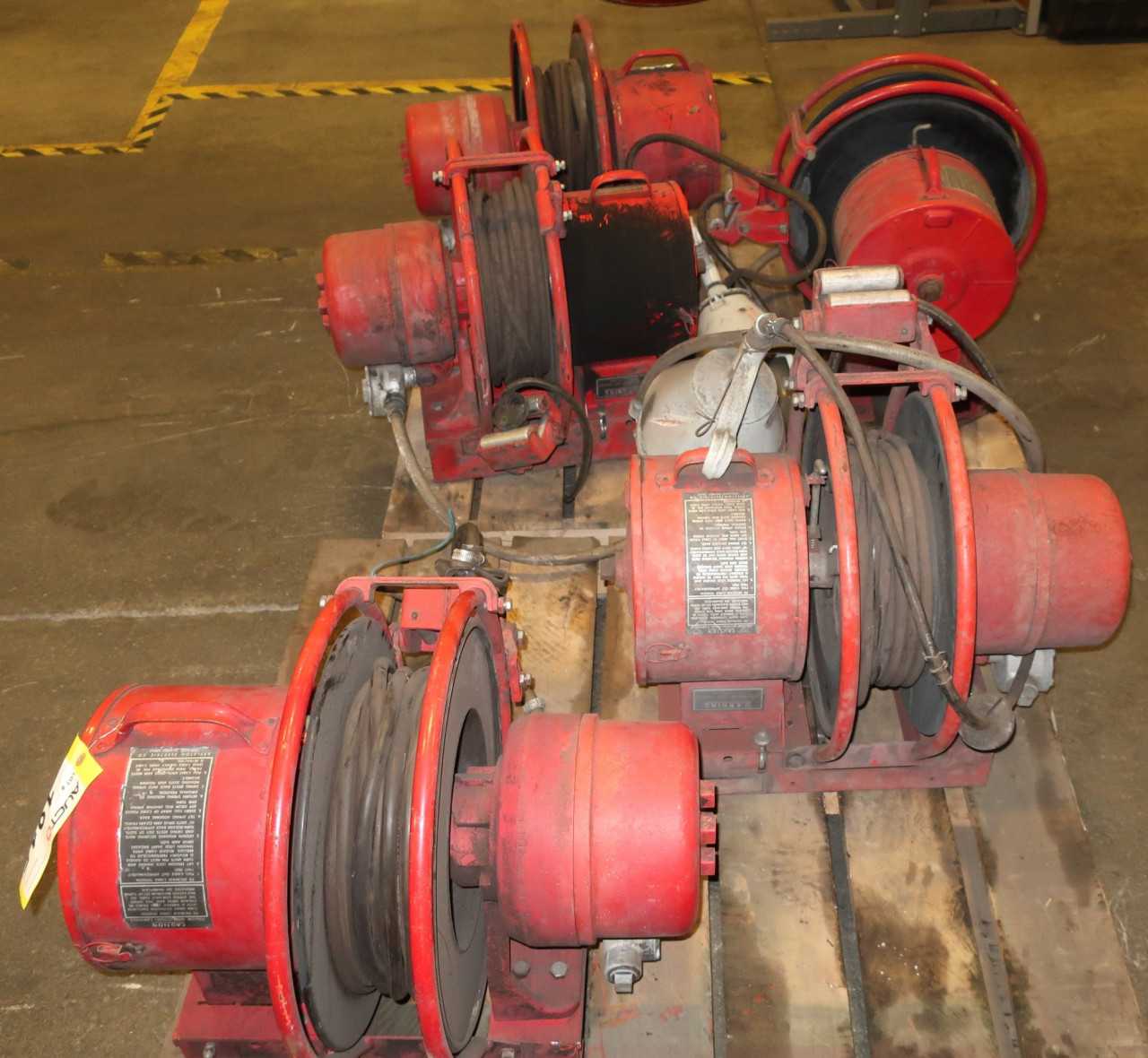 LOT OF 5 APPLETON LIGHTING WIRE REELS WITH LAMPS - HOSE