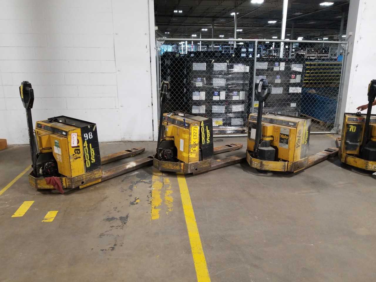 LOT OF 3 YALE ELECTRIC PALLET JACKS - MISCELLANEOUS