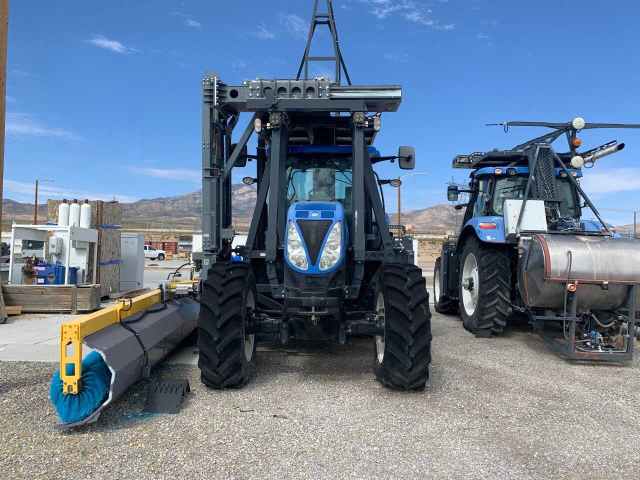 2011 New Holland T7.170 Tractor - CONSTRUCTION EQUIPMENT