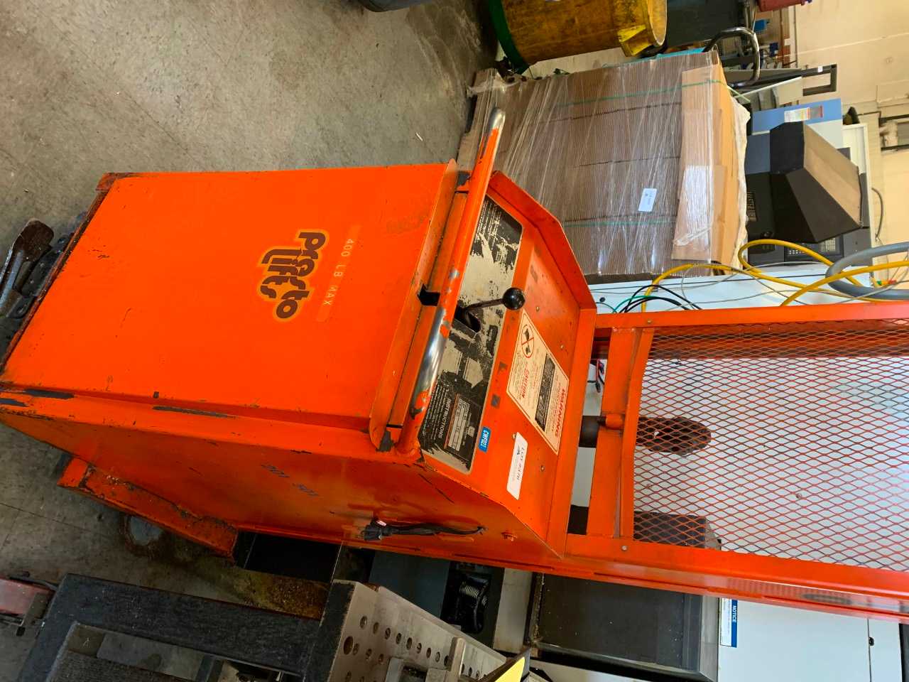 Presto Electric 400LB Fork Lift - FORKLIFTS