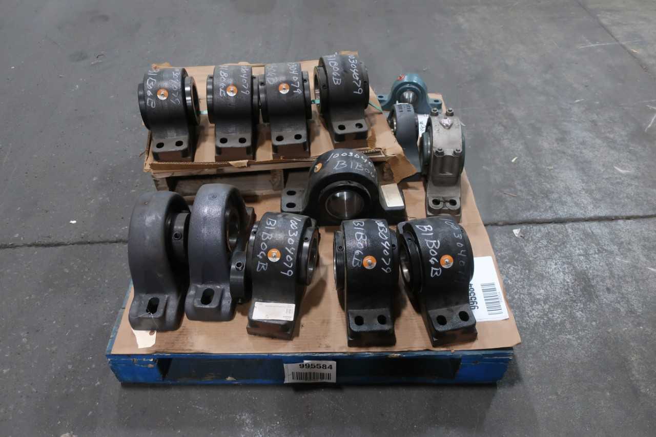 LOT OF ASSORTED PILLOW BLOCK BEARINGS - BEARINGS