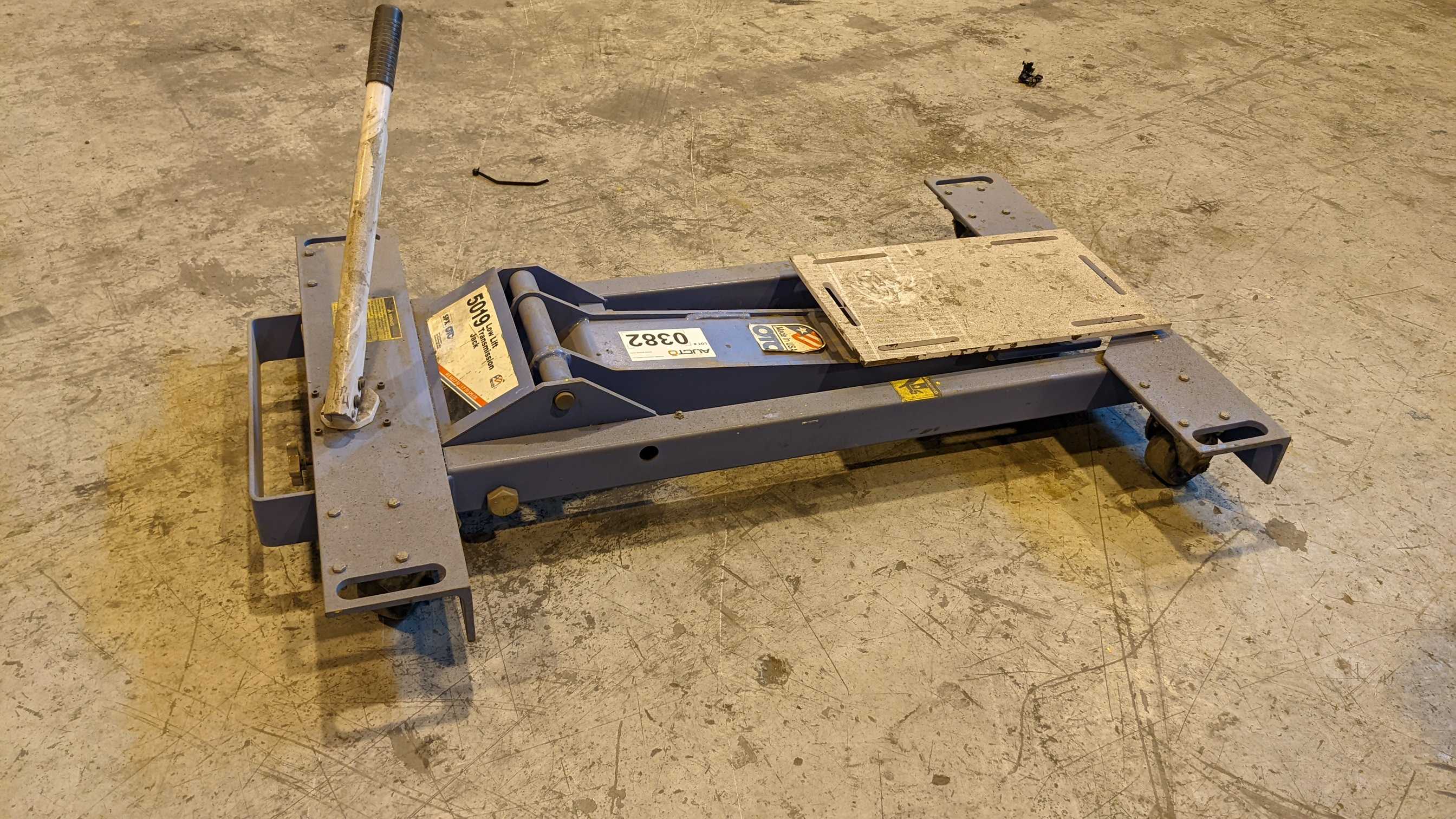 LOW LIFT TRANSMISSION JACK - HYDRAULIC PARTS LOW LIFT TRANSMISSION JACK - HYDRAULIC PARTS